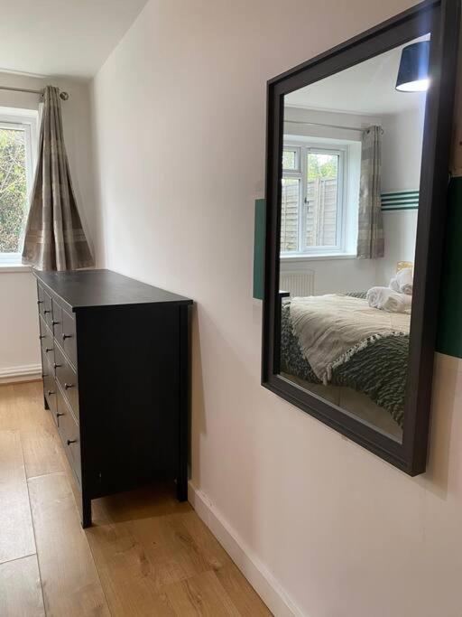 Luxury 2 Bedroom Apartment, Parking, Few Minutes Walk From Wembley Stadium Λονδίνο Εξωτερικό φωτογραφία