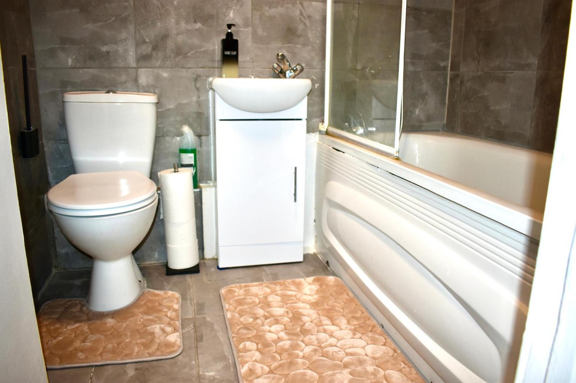 Luxury 2 Bedroom Apartment, Parking, Few Minutes Walk From Wembley Stadium Λονδίνο Εξωτερικό φωτογραφία