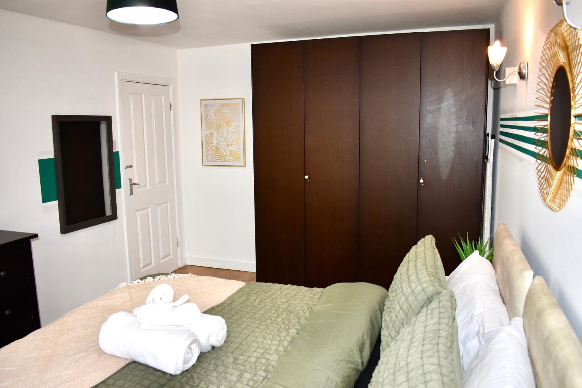 Luxury 2 Bedroom Apartment, Parking, Few Minutes Walk From Wembley Stadium Λονδίνο Εξωτερικό φωτογραφία